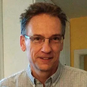 Professor Hauser headshot